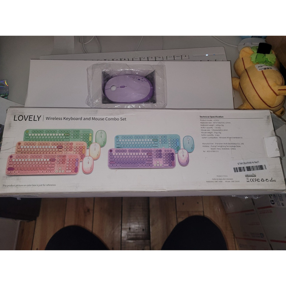 Wireless Purple Keyboard And Mouse Set With Linear Risen Keys (Clicky) By Lovely - Picture 1 of 3